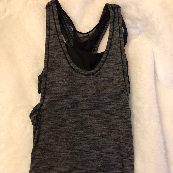 lululemon athletica Tops - NWOT Lululemon Twist and Toil Tank
